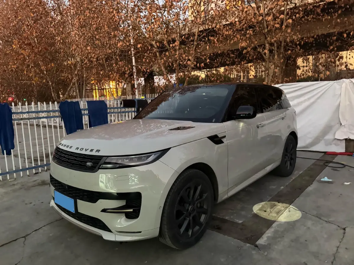 2023 Land Rover Range Rover Sport 3.0T 400HP L6 8AT
