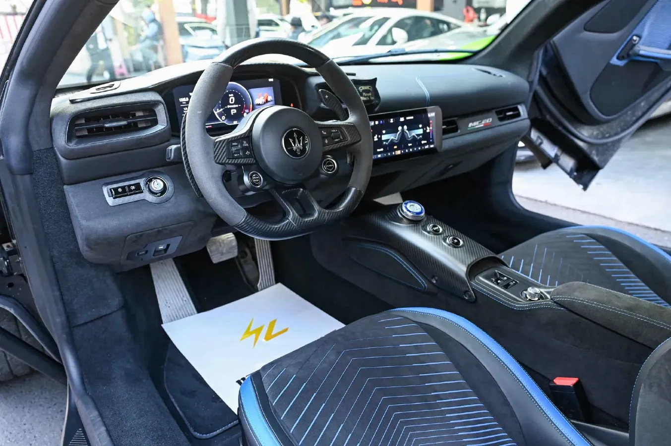 2020 Maserati MC20 3.0T 630HP V6 8DCT,autocango,china used car exporter,china ev exporter,chinese used car exporter,chinese used ev exporter