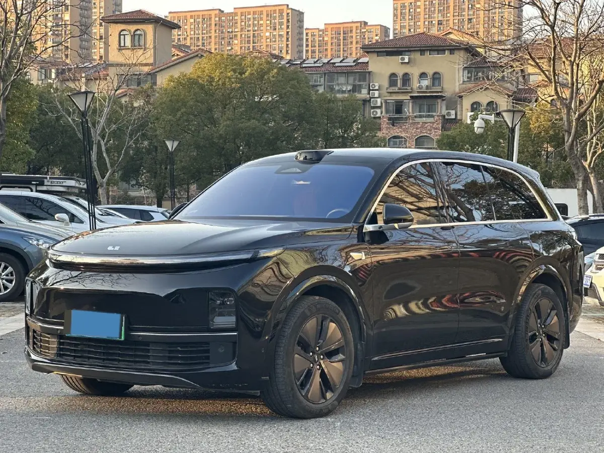 2025 Li L8 Range Extended 154HP REEV