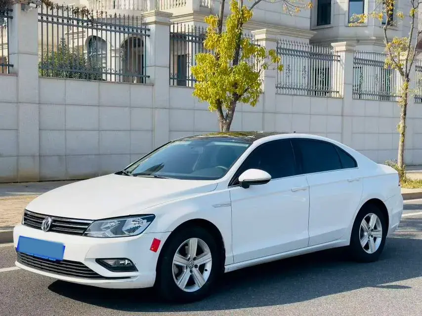 2017 Volkswagen Lamando 1.4T 131HP L4 7DCT