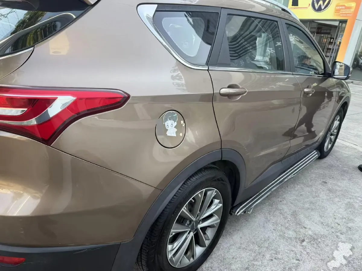 2018 SWM X7 1.8L 137HP L4 5MT,autocango,china used car exporter,china ev exporter,chinese used car exporter,chinese used ev exporter