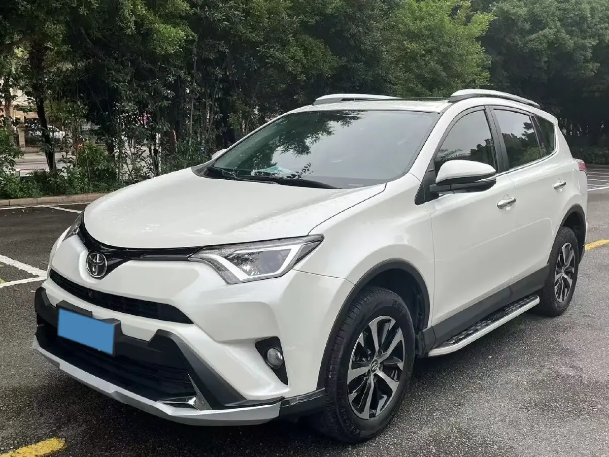 2019 Toyota RAV4 2.0L 151HP L4 CVT