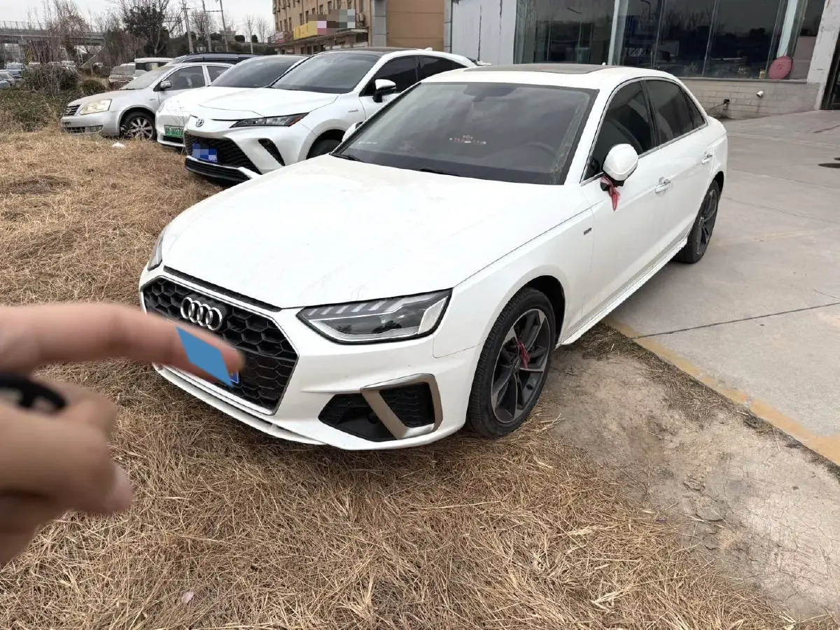 2023 Audi A4L 2.0T 190HP L4 7DCT