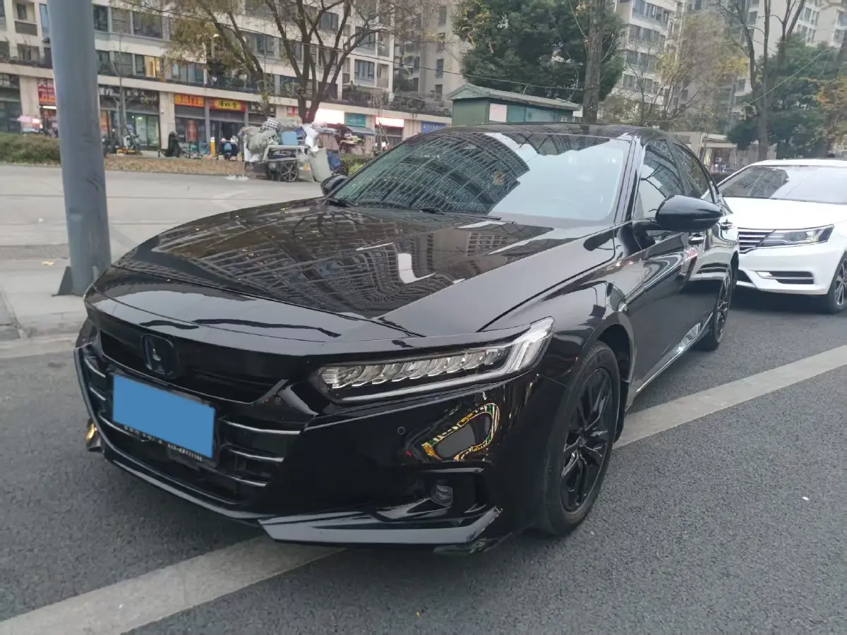 2022 Honda Accord 2.0L 146HP L4 E-CVT Hybrid