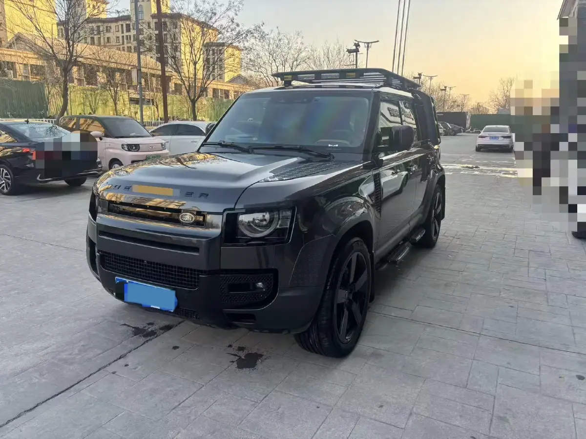 2023 Land Rover Defender 3.0T 400HP L6 8AT