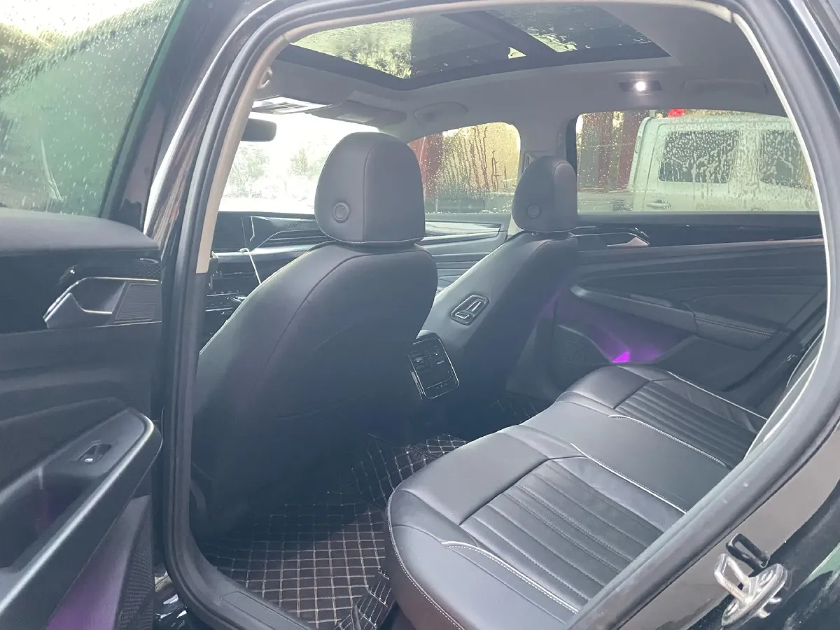 2023 Volkswagen Passat 2.0T 186HP L4 7DCT,autocango,china used car exporter,china ev exporter,chinese used car exporter,chinese used ev exporter