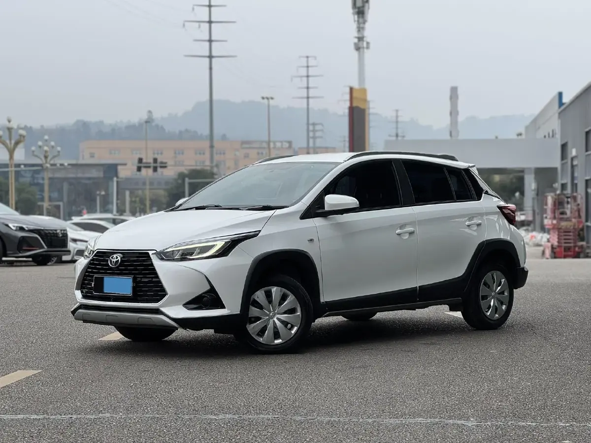 2021 Toyota Yaris L 1.5L 112HP L4 CVT