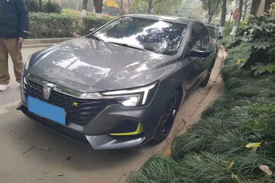 2020 Roewe i6 MAX 1.5T 169HP L4 AMT PHEV