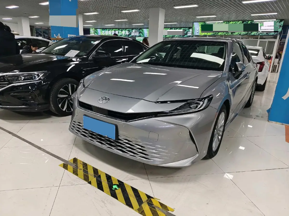 2024 Toyota Camry 2.0L 173HP L4 CVT
