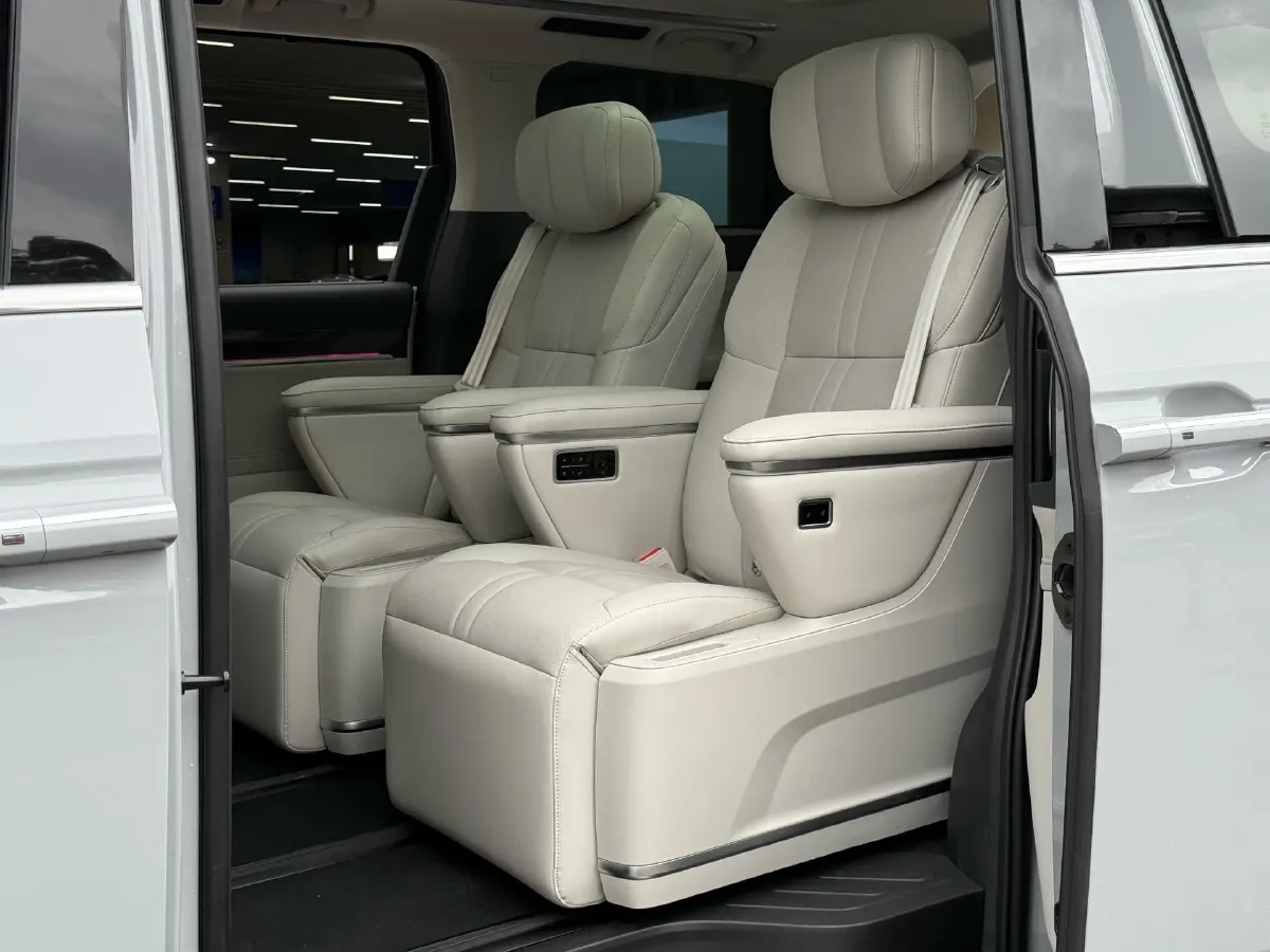 2024 MAXUS DaJia 9 1.5T 150HP L4 1DHT PHEV 39.7KWH,autocango,china used car exporter,china ev exporter,chinese used car exporter,chinese used ev exporter