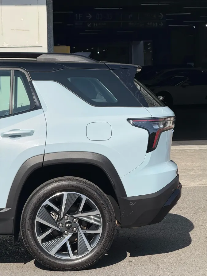 2024 Chevrolet EquinoxPlus 1.5T 180HP L4 2DHT PHEV 16.5KWH,autocango,china used car exporter,china ev exporter,chinese used car exporter,chinese used ev exporter