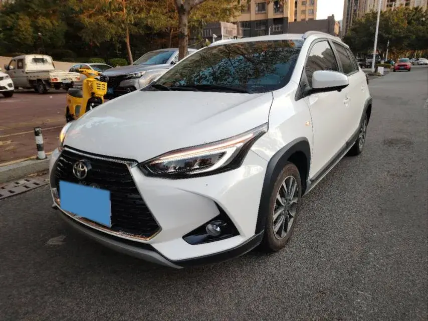 2022 Toyota Yaris L 1.5L 112HP L4 CVT