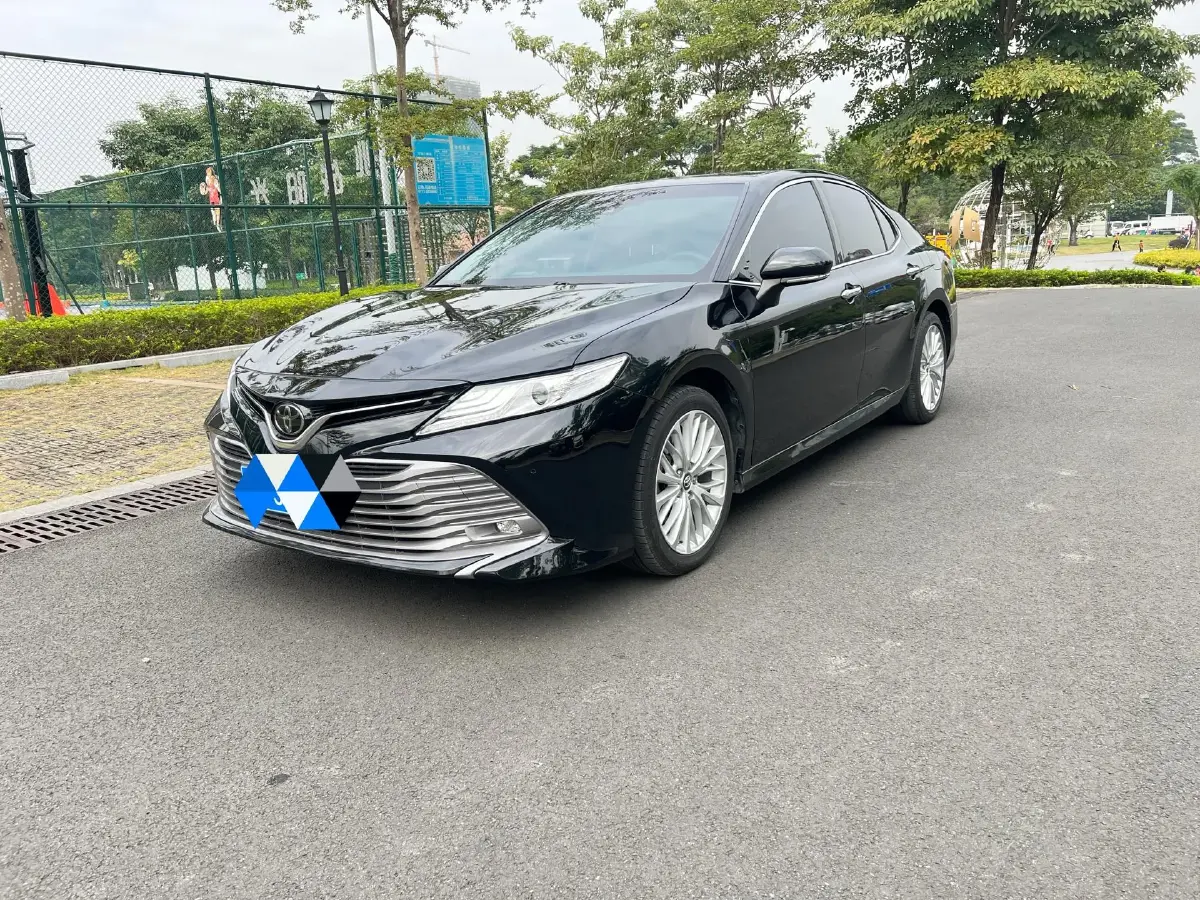 2019 Toyota Camry 2.5L 209HP L4 8AT