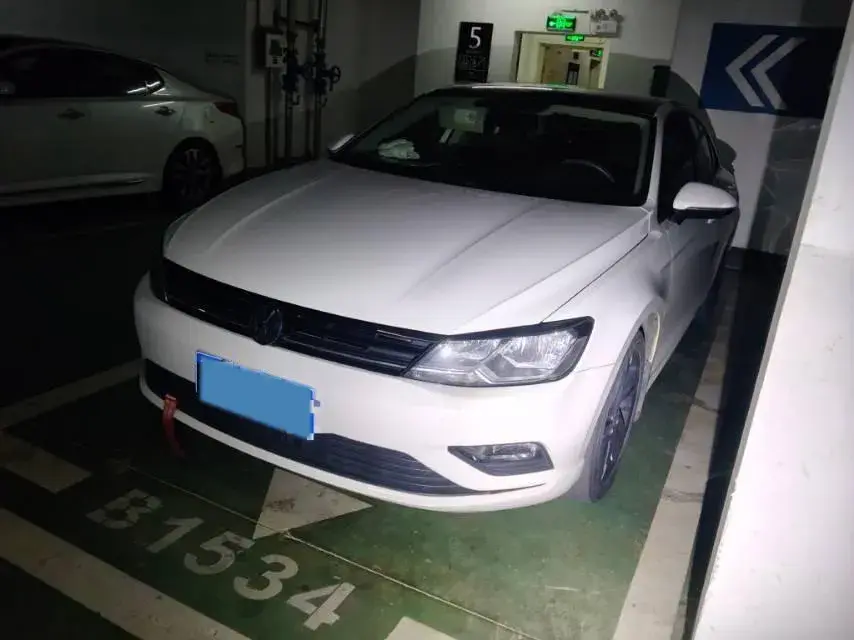 2018 Volkswagen Lamando 1.4T 131HP L4 7DCT