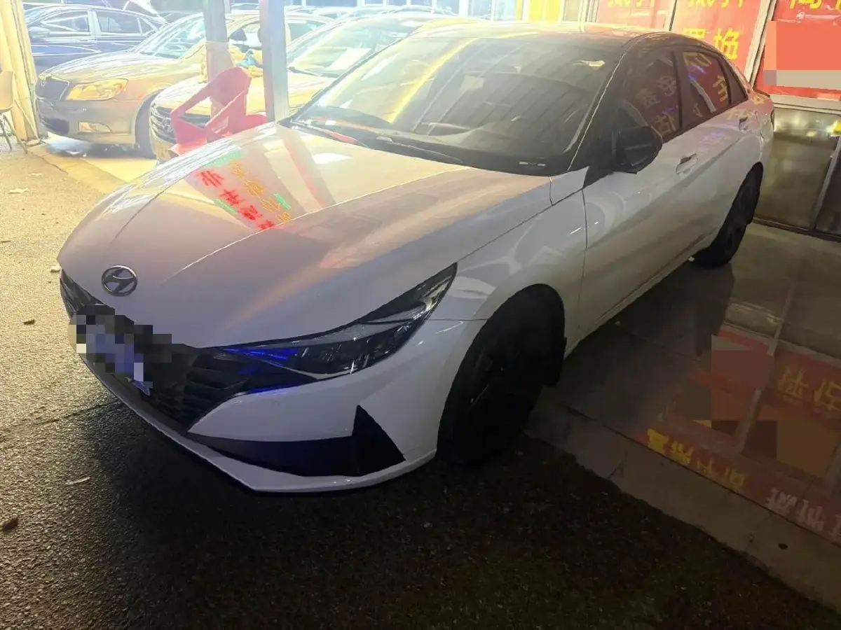 2022 Hyundai Elantra 1.5L 115HP L4 CVT