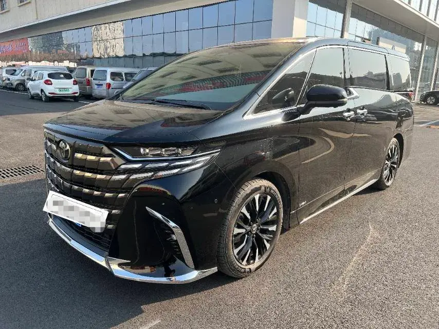 2025 Toyota Alphard 2.5L 190HP L4 E-CVT Hybrid