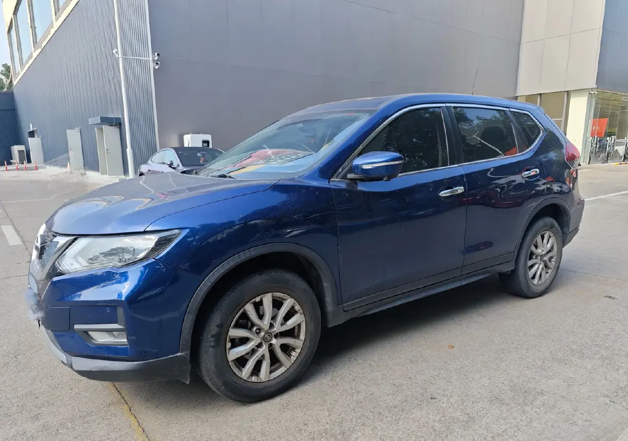 2020 Nissan X-Trail 2.0L 154HP L4 CVT