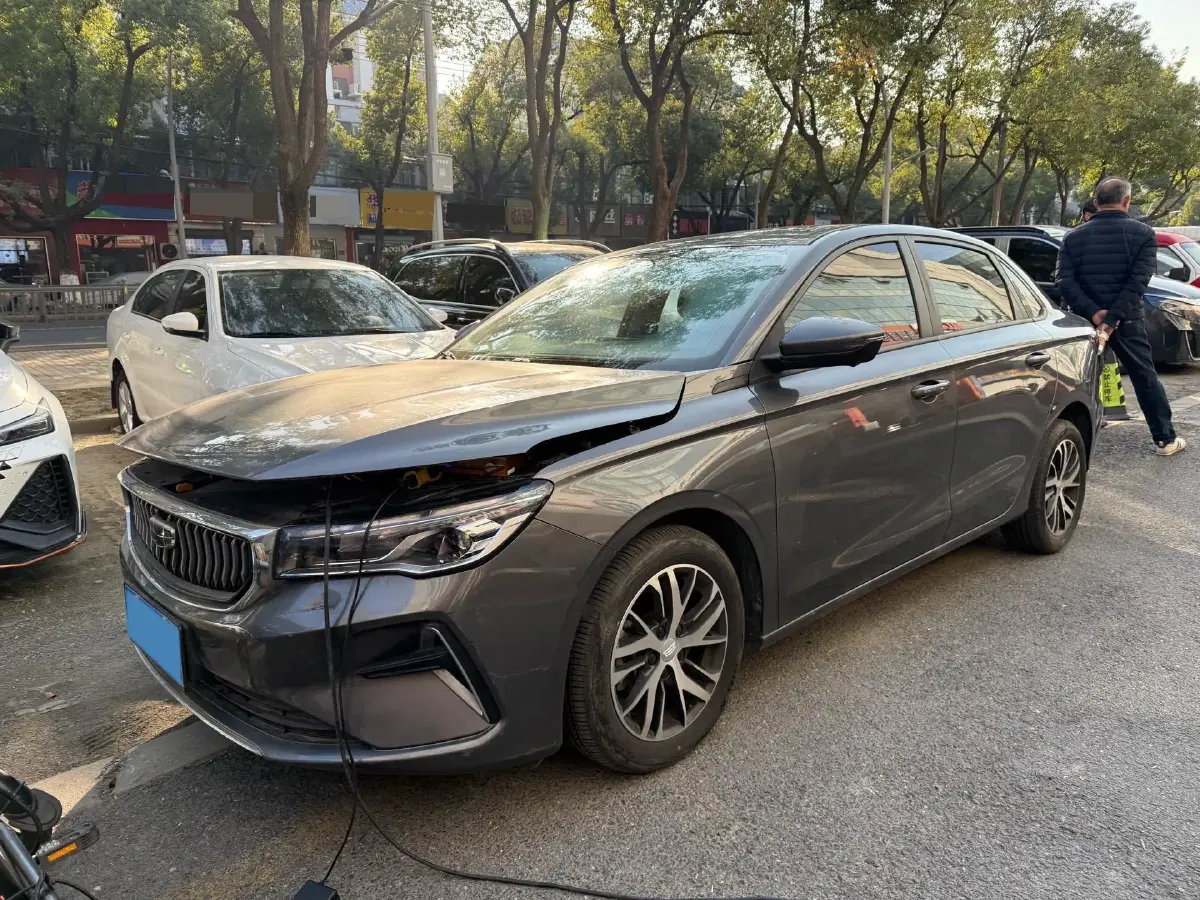 2022 Geely Emgrand 1.5L 114HP L4 5MT