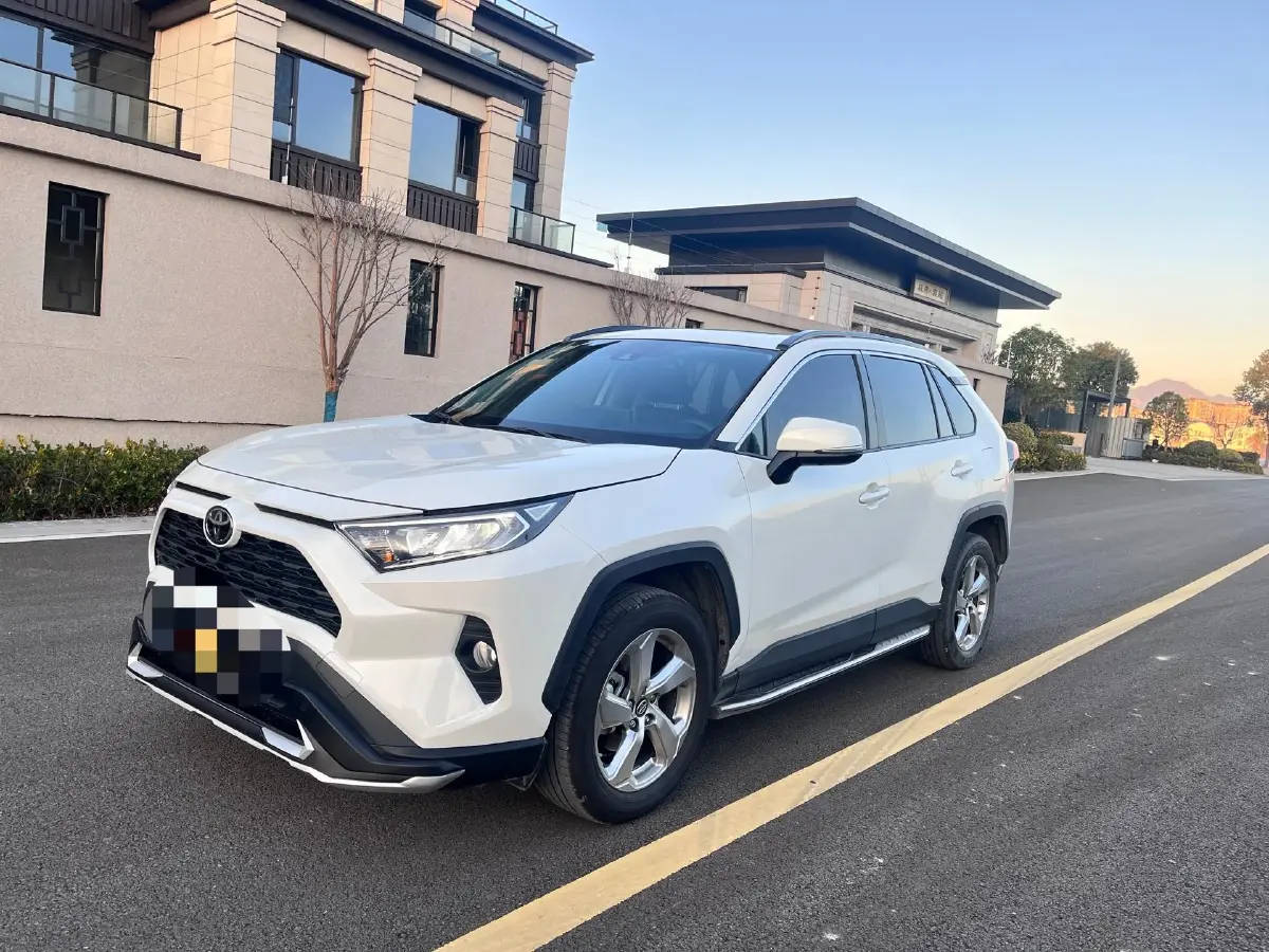2021 Toyota RAV4 2.0L 171HP L4 CVT