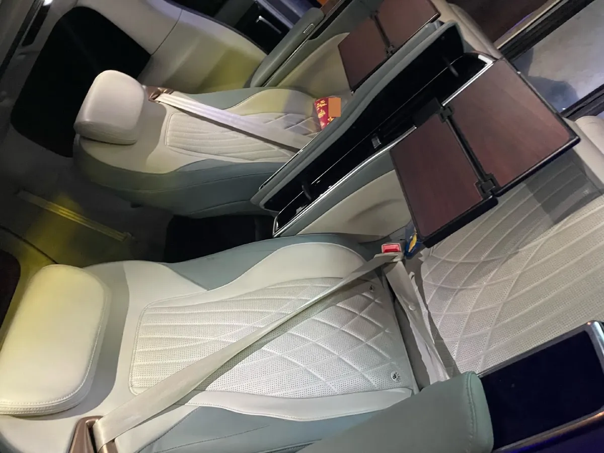 2022 MAXUS G90 2.0T 234HP L4 8AT,autocango,china used car exporter,china ev exporter,chinese used car exporter,chinese used ev exporter