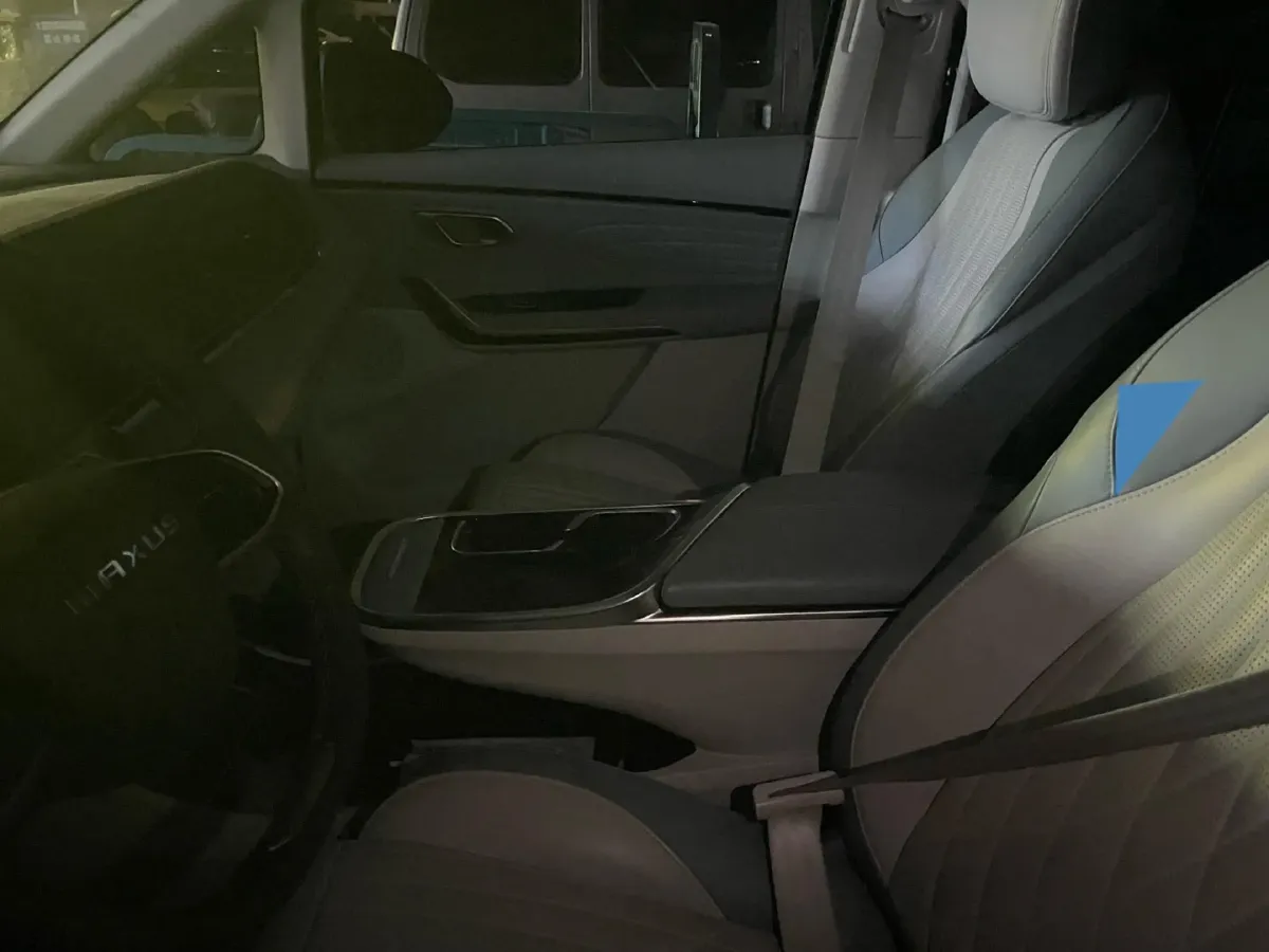 2022 MAXUS G90 2.0T 234HP L4 8AT,autocango,china used car exporter,china ev exporter,chinese used car exporter,chinese used ev exporter