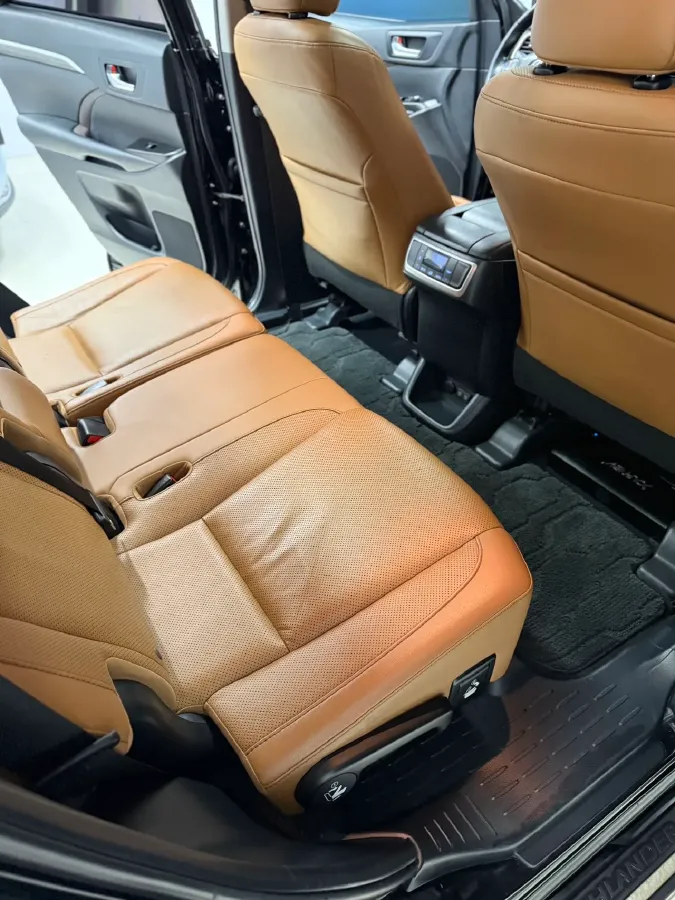 2019 HanTeng V7 1.5T 156HP L4 6AT,autocango,china used car exporter,china ev exporter,chinese used car exporter,chinese used ev exporter