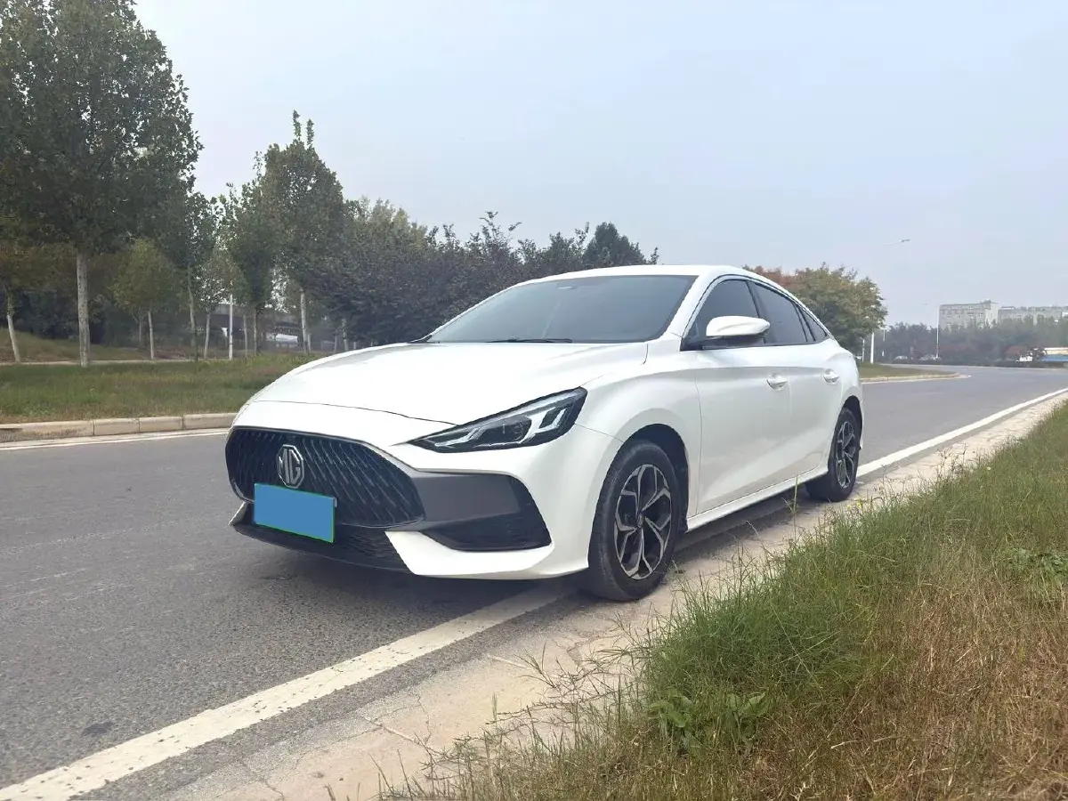 2022 MG 5 1.5L 120HP L4 5MT