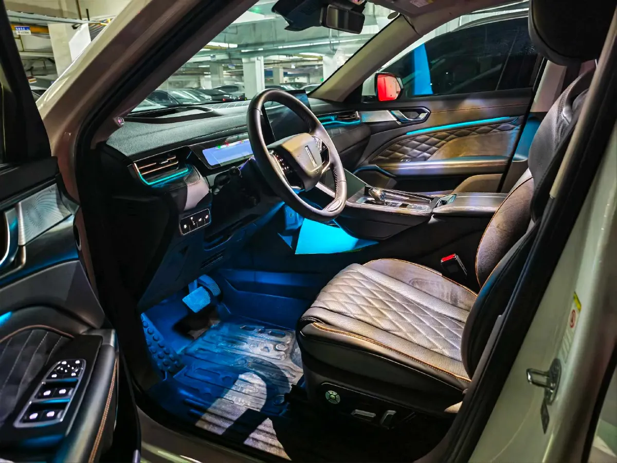 2022 WEY Latte 1.5T 156HP L4 2DHT PHEV 34KWH,autocango,china used car exporter,china ev exporter,chinese used car exporter,chinese used ev exporter