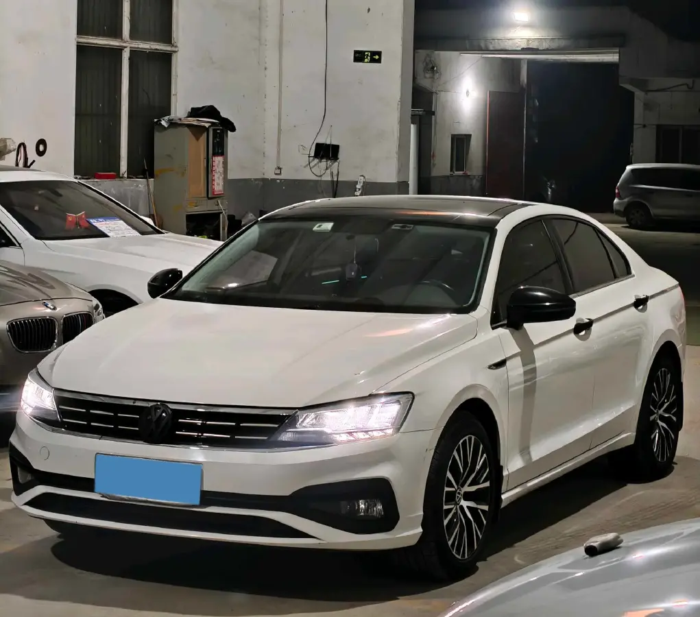 2019 Volkswagen T-Cross 1.4T 150HP L4 7DCT