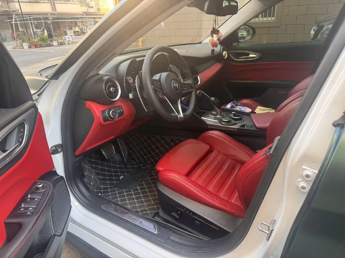 2017 Infiniti Q50 3.5L 320HP V6 7AT Hybrid,autocango,china used car exporter,china ev exporter,chinese used car exporter,chinese used ev exporter