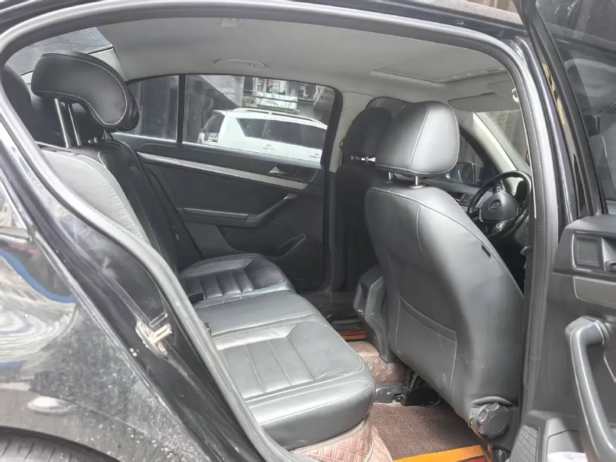 2017 Zotye Damy X7 1.8T 177HP L4 5MT,autocango,china used car exporter,china ev exporter,chinese used car exporter,chinese used ev exporter