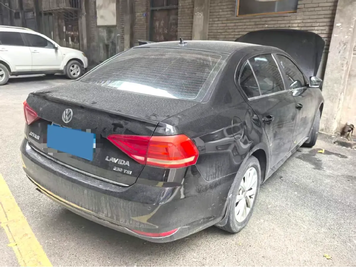 2017 Zotye Damy X7 1.8T 177HP L4 5MT,autocango,china used car exporter,china ev exporter,chinese used car exporter,chinese used ev exporter