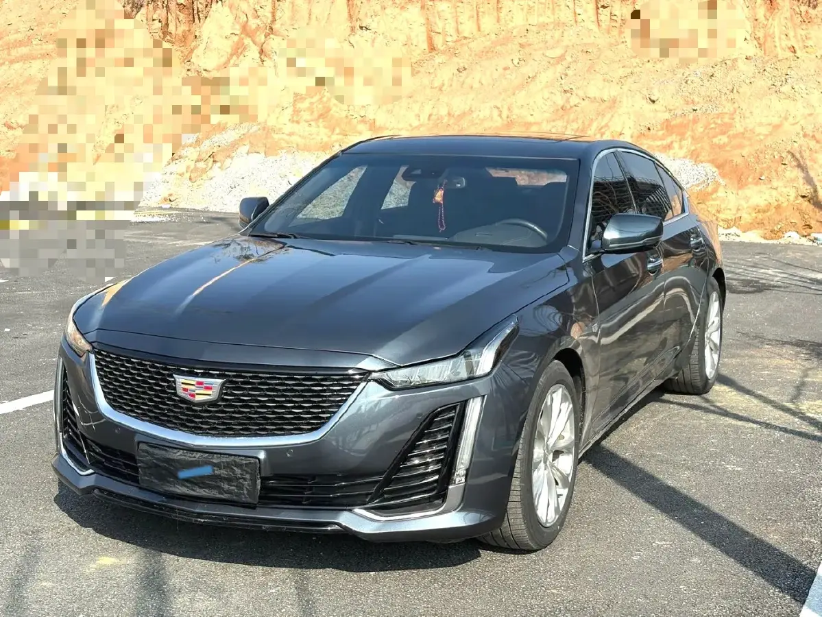 2022 Cadillac CT5 2.0T 237HP L4 10AT