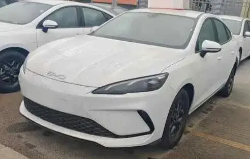 2025 BYD Seal05 DM-i 1.5L 101HP L4 E-CVT PHEV 7.68KWH