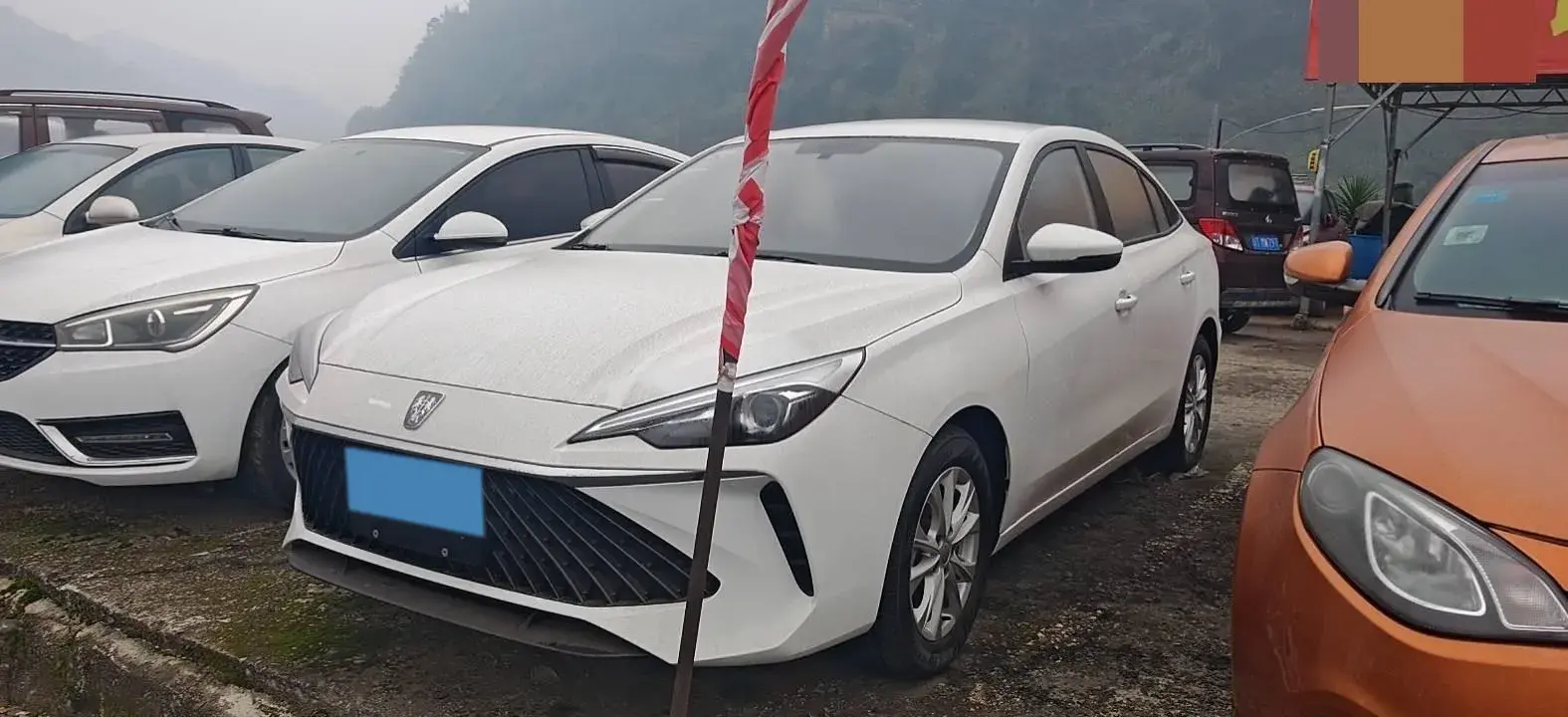 2023 Roewe i5 1.5L 129HP L4 5MT