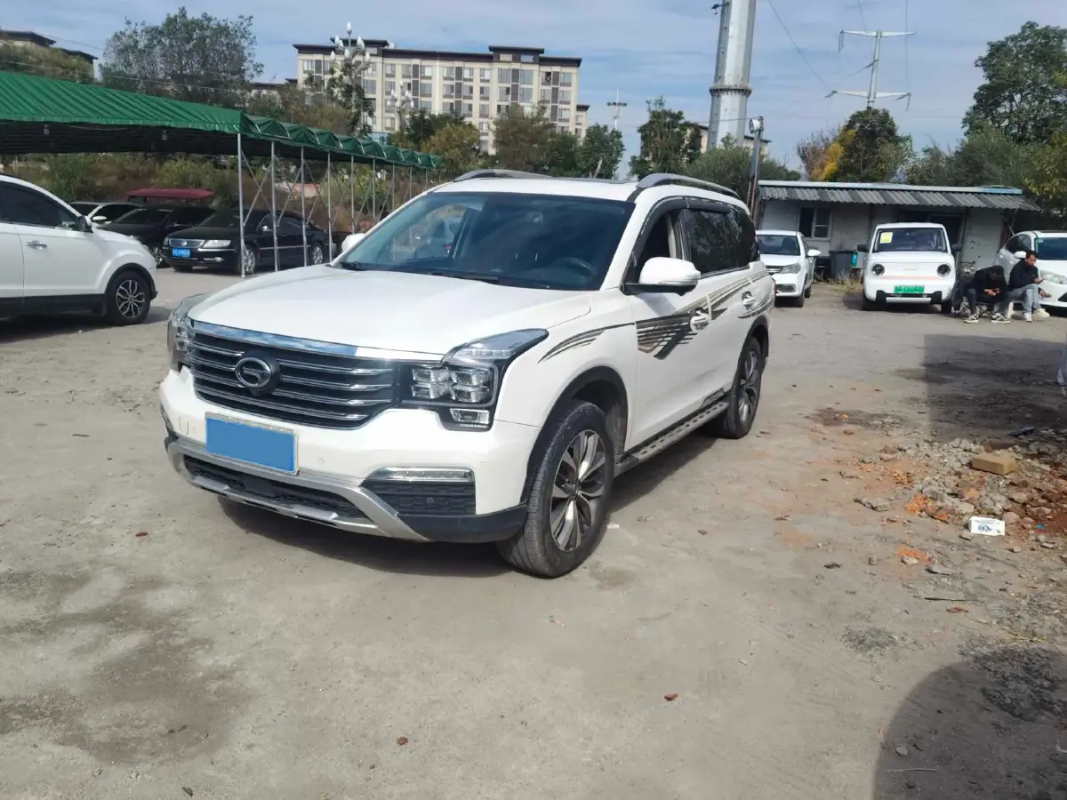 2017 GAC Trumpchi GS8 2.0T 201HP L4 6AT