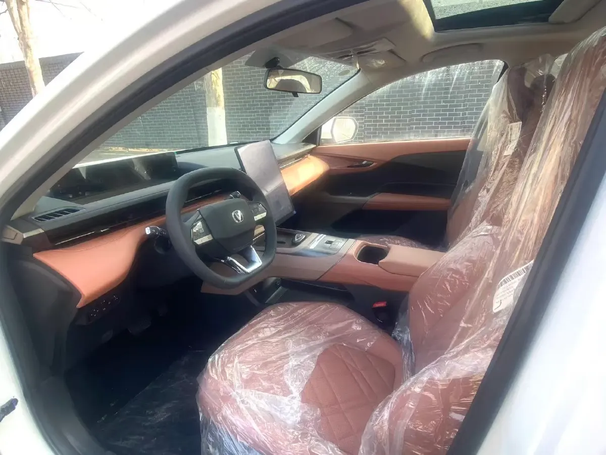 2025 ChangAn EadoPHEV 1.5L 98HP L4 E-CVT PHEV,autocango,china used car exporter,china ev exporter,chinese used car exporter,chinese used ev exporter