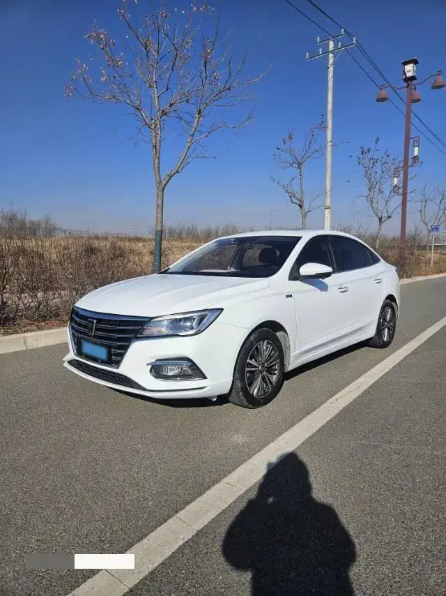 2019 Roewe i5 1.5L 120HP L4 CVT