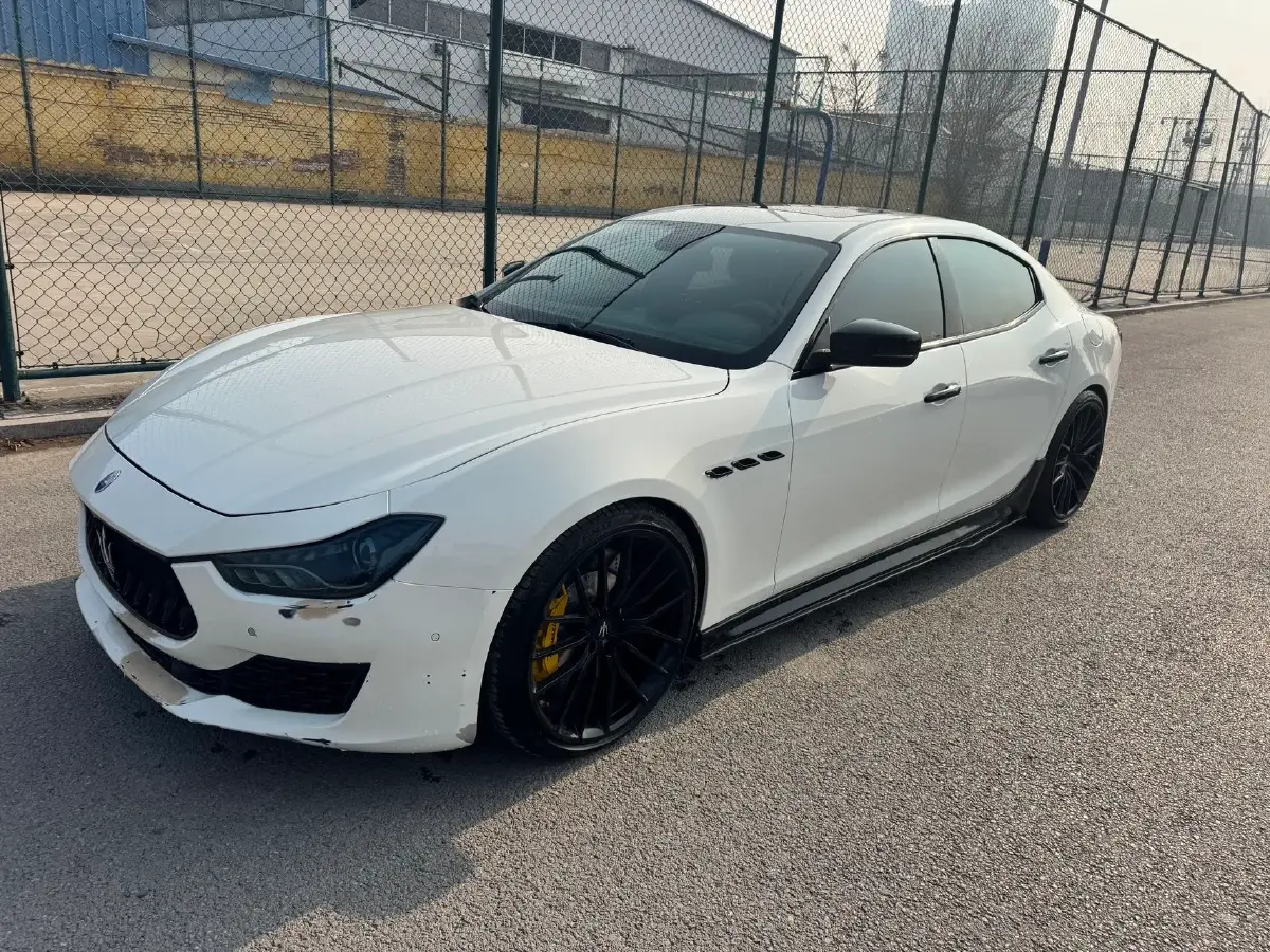 2018 Maserati Ghibli 3.0T 350HP V6 8AT
