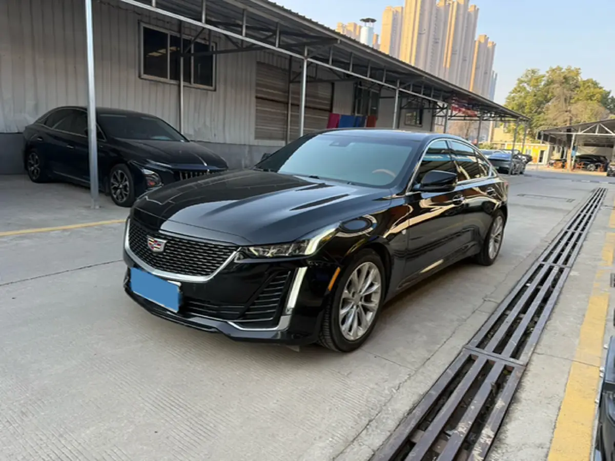 2023 Cadillac CT5 2.0T 237HP L4 10AT