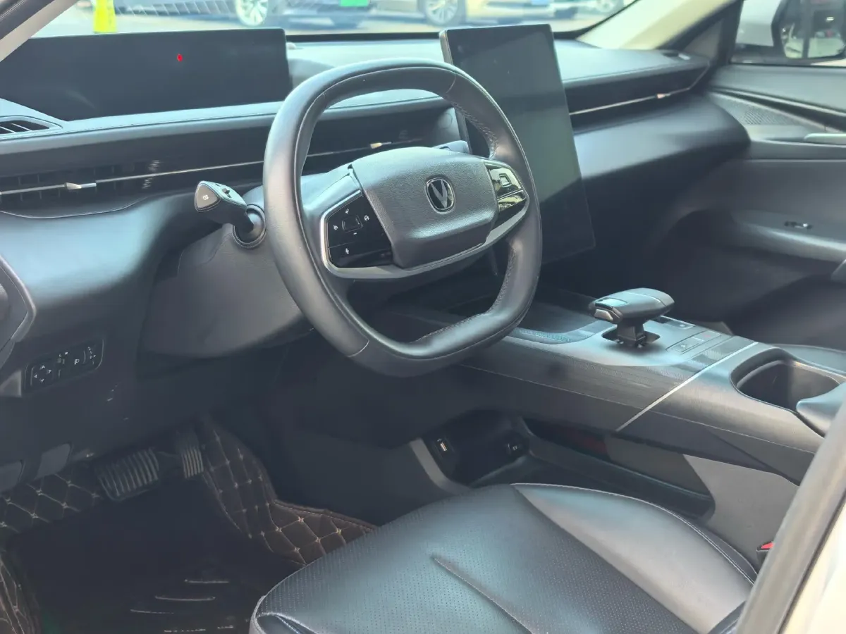 2023 ChangAn Lamore 1.5T 170HP L4 7DCT,autocango,china used car exporter,china ev exporter,chinese used car exporter,chinese used ev exporter