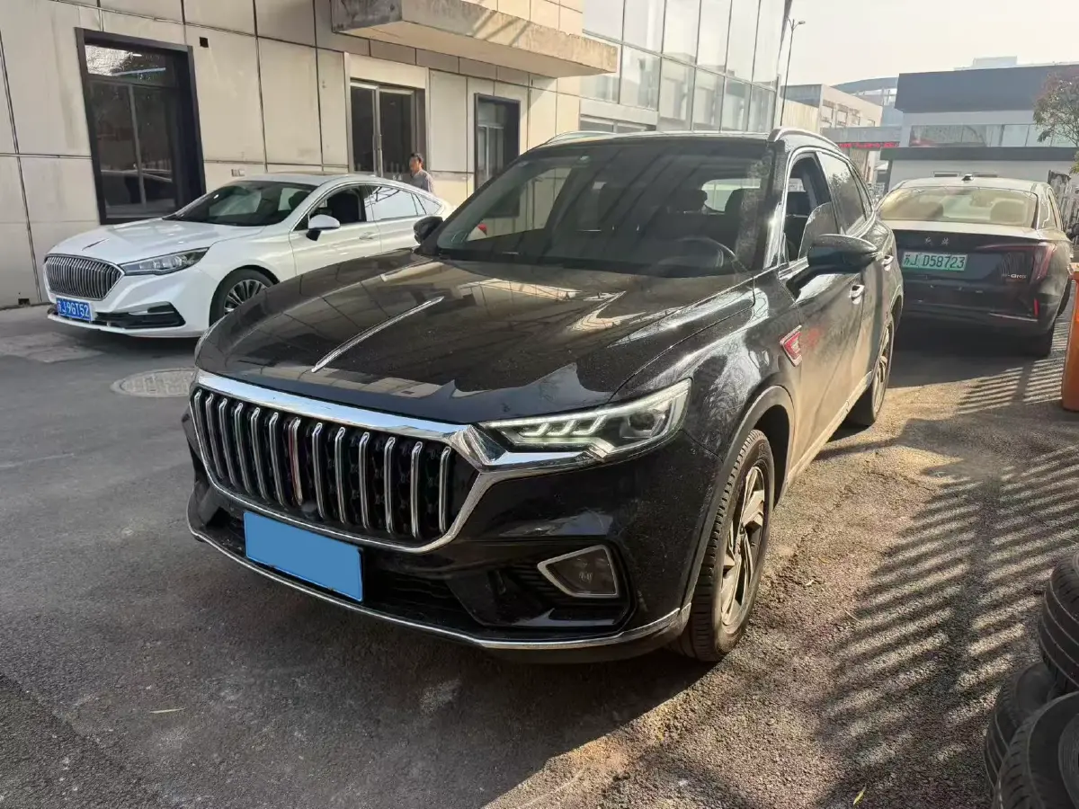 2022 HongQi HS5 2.0T 224HP L4 6AT