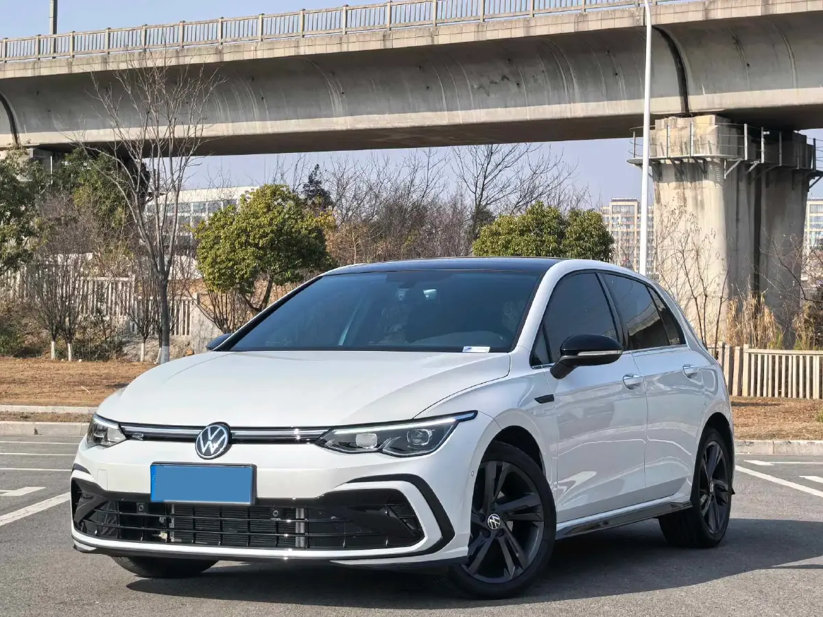 2023 Volkswagen Golf 1.4T 150HP L4 7DCT