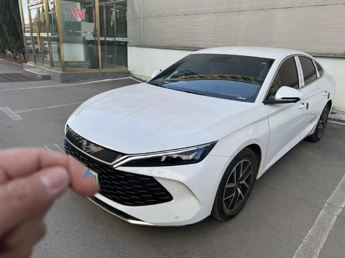 2024 BYD QinL 1.5L 101HP L4 E-CVT PHEV 10.08KWH