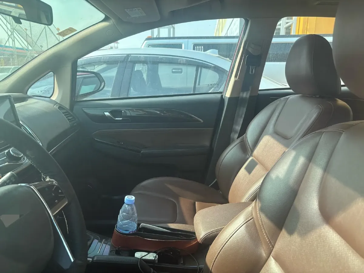 2017 LiFan XuanLang 1.8L 133HP L4 5MT,autocango,china used car exporter,china ev exporter,chinese used car exporter,chinese used ev exporter