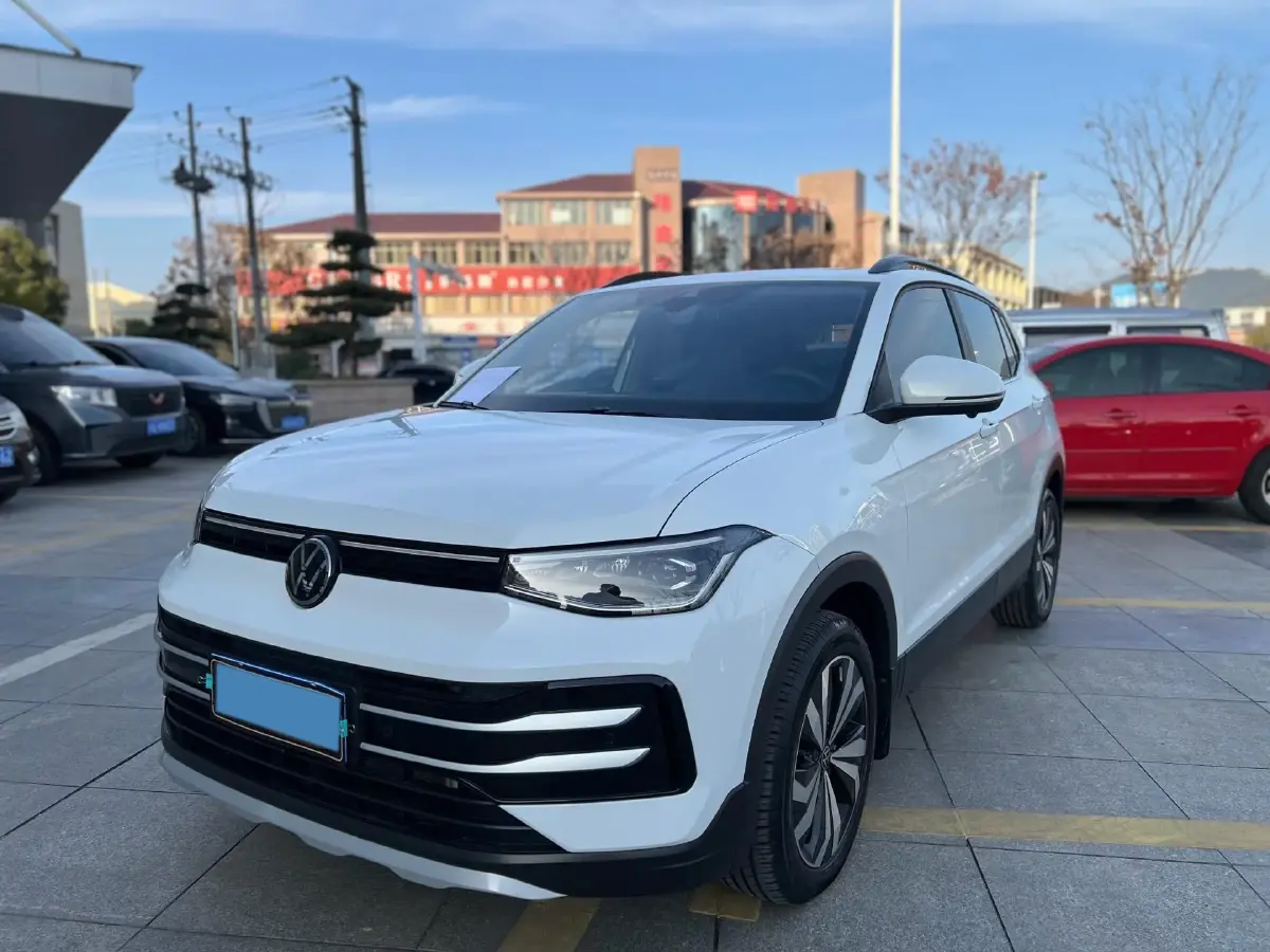 2025 Volkswagen Tharu 1.5T 160HP L4 7DCT