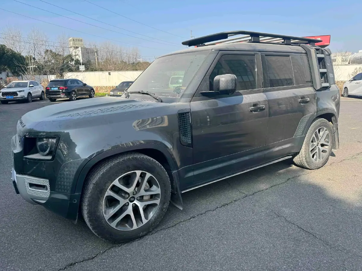 2023 Land Rover Defender 3.0T 400HP L6 8AT