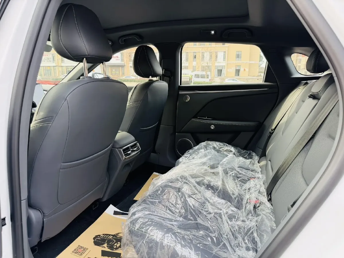 2026 ARCFOX αT5 BEV,autocango,china used car exporter,china ev exporter,chinese used car exporter,chinese used ev exporter