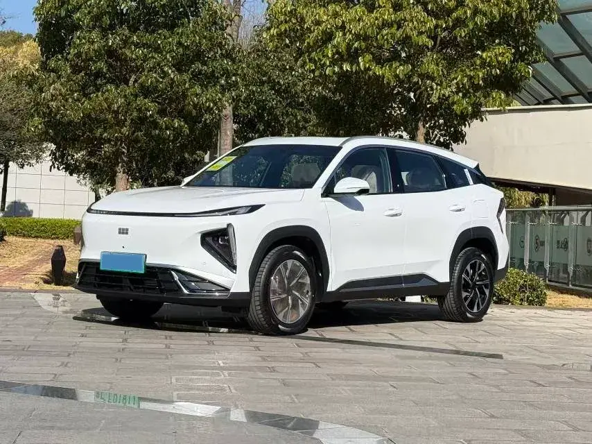 2025 Geely Galaxy L7 1.5L 112HP L4 1DHT PHEV 18.4KWH