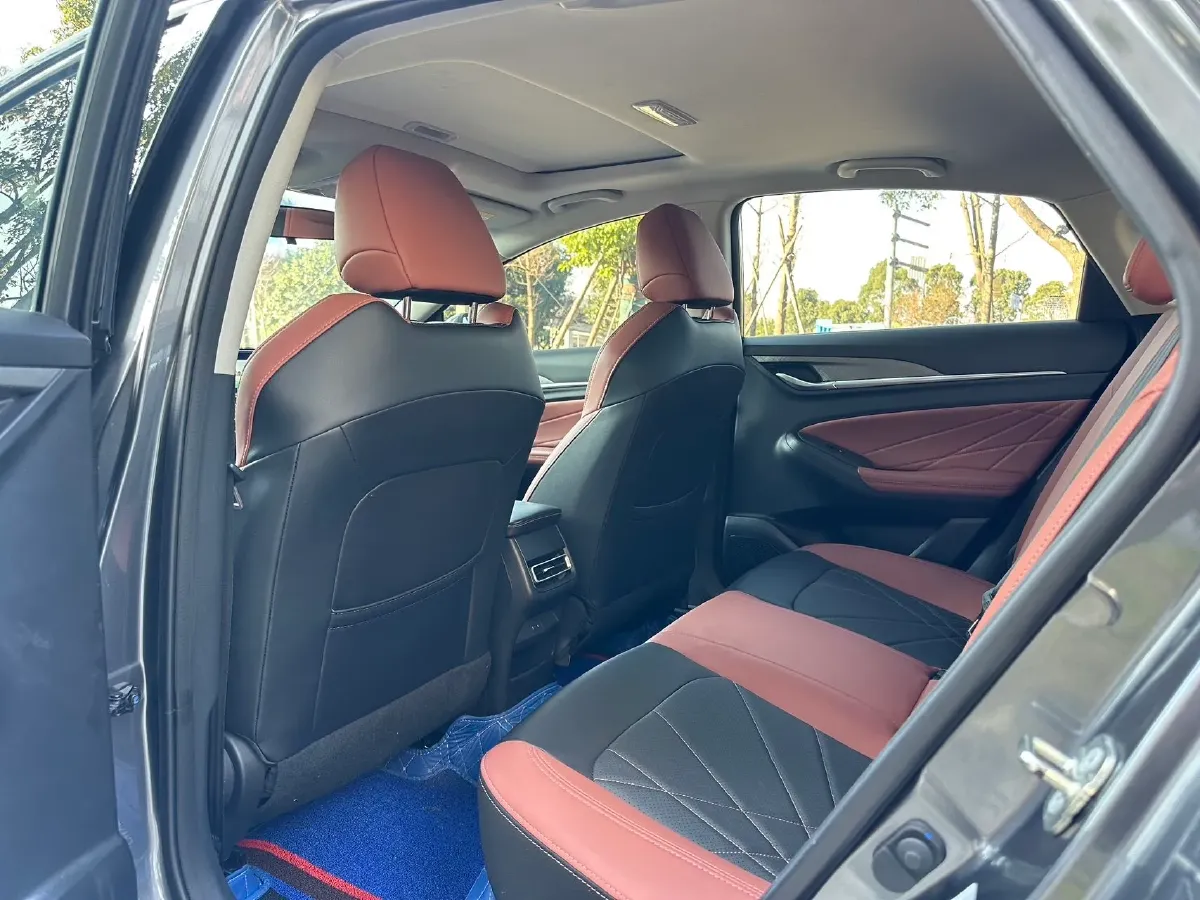 2022 ChangAn Eado 1.4T 160HP L4 7DCT,autocango,china used car exporter,china ev exporter,chinese used car exporter,chinese used ev exporter